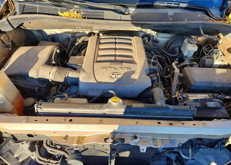 2010 Toyota Tundra Double Cab Sr5 from USA, damaged, VIN 5TFUW5F18AX134227